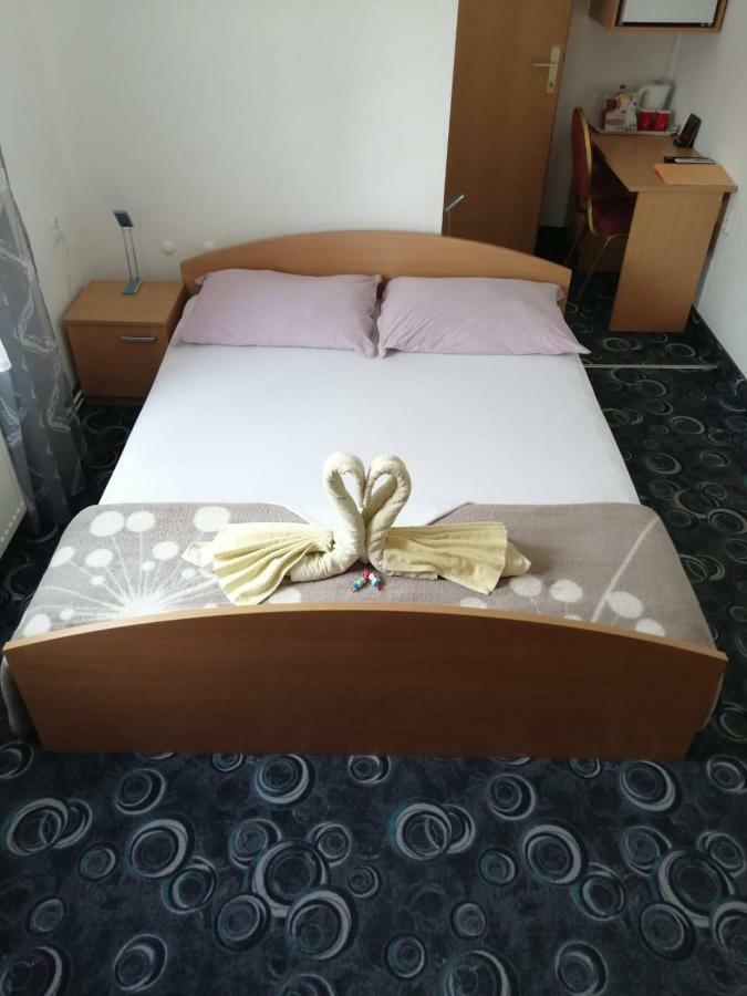 Rooms Du-Na Zagreb Værelse billede